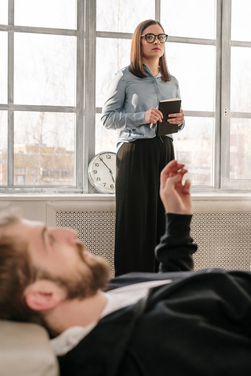 Psikolog çalışma odasında sakin ve profesyonel atmosfer